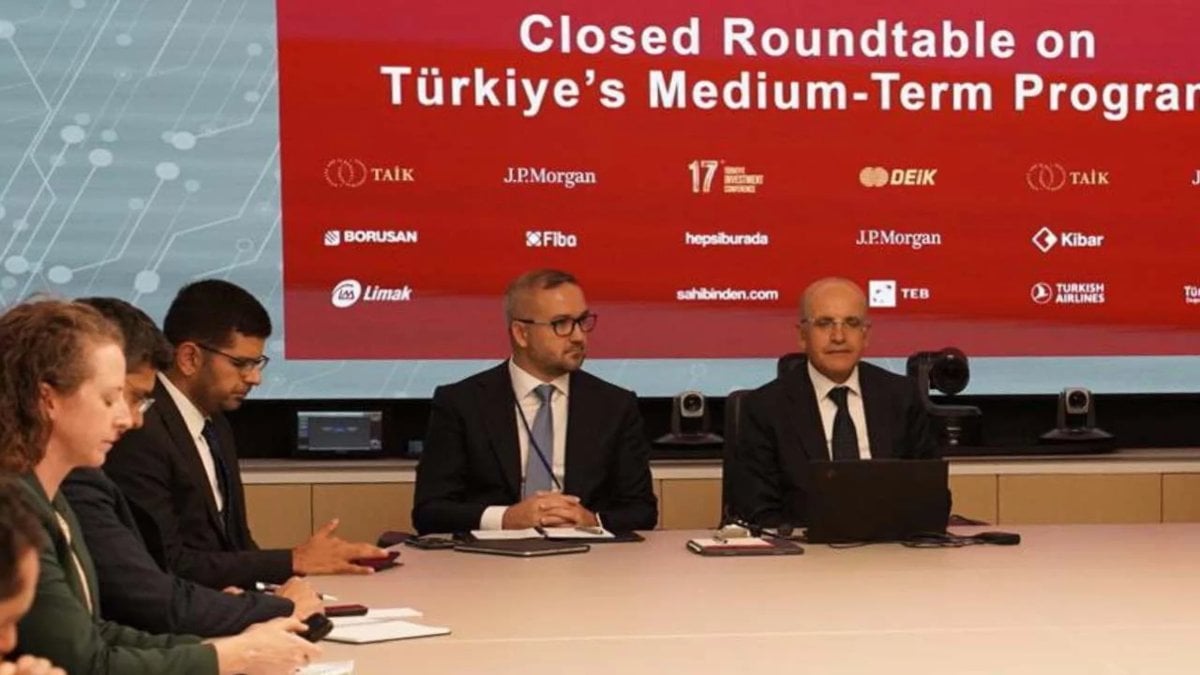 Şimşek ve Karahan, New York’ta yatırımcılarla görüştü