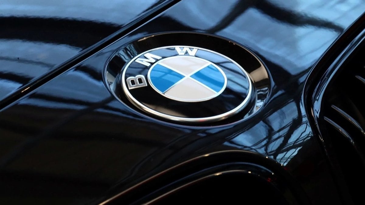 BMW yangın riski nedeniyle 196 binden fazla aracını geri çağırdı