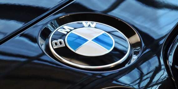 BMW’den yüz binlerce araç için acil “Geri Çağırma” kararı: Marş motorundaki o arıza yangın çıkarabilir!