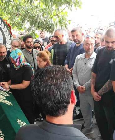 Güllü son yolculuğuna uğurlanıyor