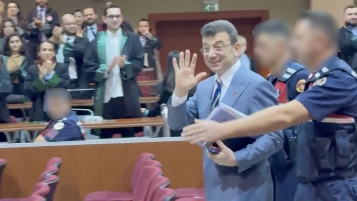 İmamoğlu, Silivri Cezaevi günlerini kaleme aldı: ‘Gündemim Türkiye’