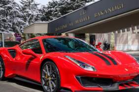 Türkiye’deki vergisiz ‘T’ plakalı Ferrari’lerin sırrı ortaya çıktı: Maliye düğmeye bastı