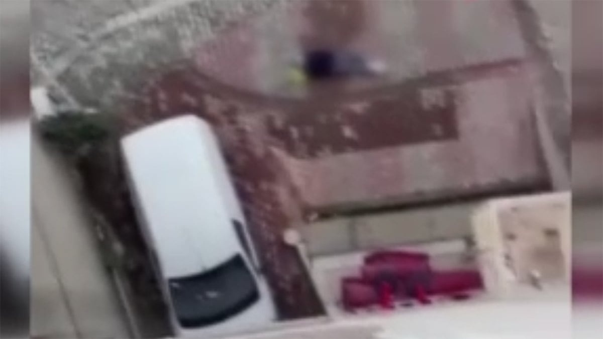 Beylikdüzü’nde silahlı saldırı! İşe giderken saldırıya uğrayan genç hayatını kaybetti