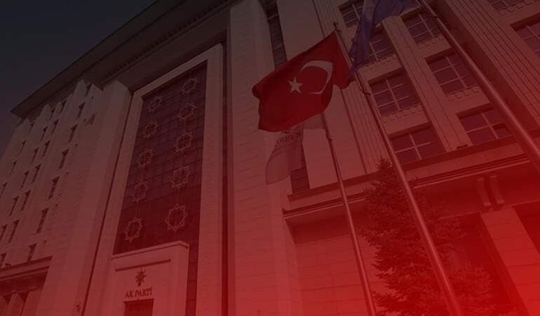 AKP’de İstifa Dalgası Büyüyor: 5 İsim Daha Görevi Bıraktı
