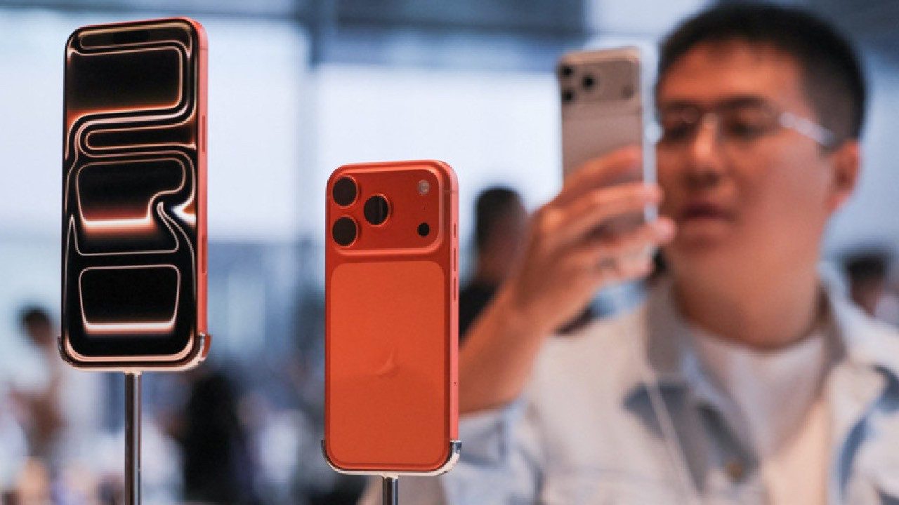 Apple’a Soğuk Duş: iPhone 17’de Beklenmedik Hata Ortaya Çıktı! Satışa Çıkar Çıkmaz Tepki Yağdı