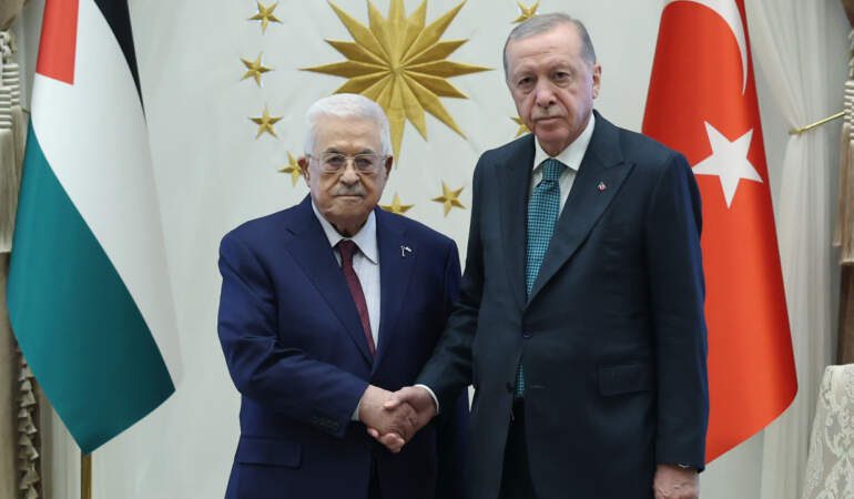 Beştepe’de Kritik Zirve: Cumhurbaşkanı Erdoğan ile Filistin Lideri Mahmud Abbas Bir Araya Geldi