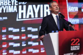 CHP Kurultayı ‘Mutlak Butlan’ Riskini Bitirdi mi? Özgür Özel’in Zaferi Ne Anlama Geliyor?