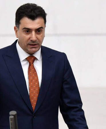 CHP’li Emre’den İki Bakana Kritik Sorular