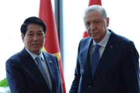 Cumhurbaşkanı Erdoğan Vietnam Devlet Başkanı ile Bir Araya Geldi