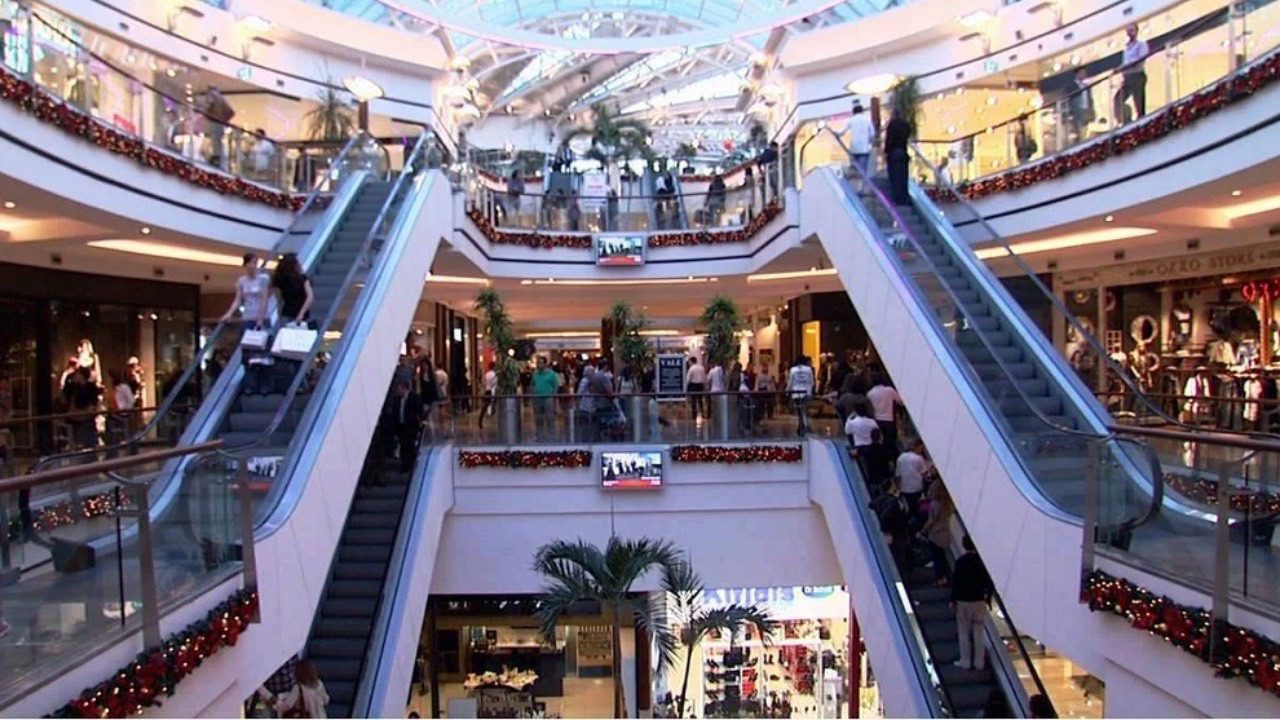 Dev AVM’de Ruhsat Krizi Patladı! Tüm Mağazalara Tebligat Gitti! Tek Tek Kapanıyor