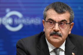 Devlet Okullarında ‘Kayıt Parası’ Alınıyor mu? Bakan Tekin’den İddialara Yanıt