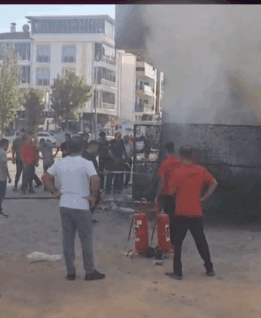 Elazığ’da Market Deposunda Yangın Paniği! Büyümeden Söndürüldü