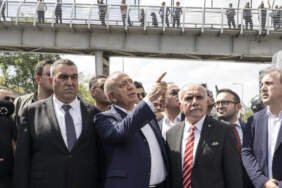 Gürsel Tekin’den Çarpıcı ‘Utanma’ Çıkışı! ‘Artık Her Şey Çıkar ve Para İçin’