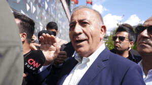 Gürsel Tekin’den CHP İstanbul Kongresine İlk Yorum: ‘Biz Yargı Kararıyla Geldik’