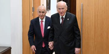 Hikmet Çetin’den Devlet Bahçeli’ye Sürpriz Ziyaret