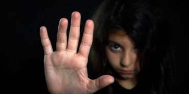 İzmir’de Vicdanları Sızlatan Görüntü! Çocuklar Korumaya Alındı