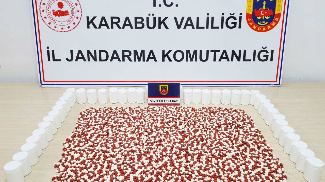 Karabük’te Uyuşturucu Operasyonu: 2 Bin 467 Hap Ele Geçirildi
