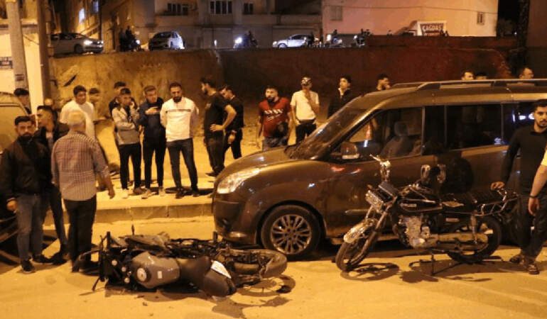 Kilis’te Motosikletler Çarpıştı, 3 Yaralı