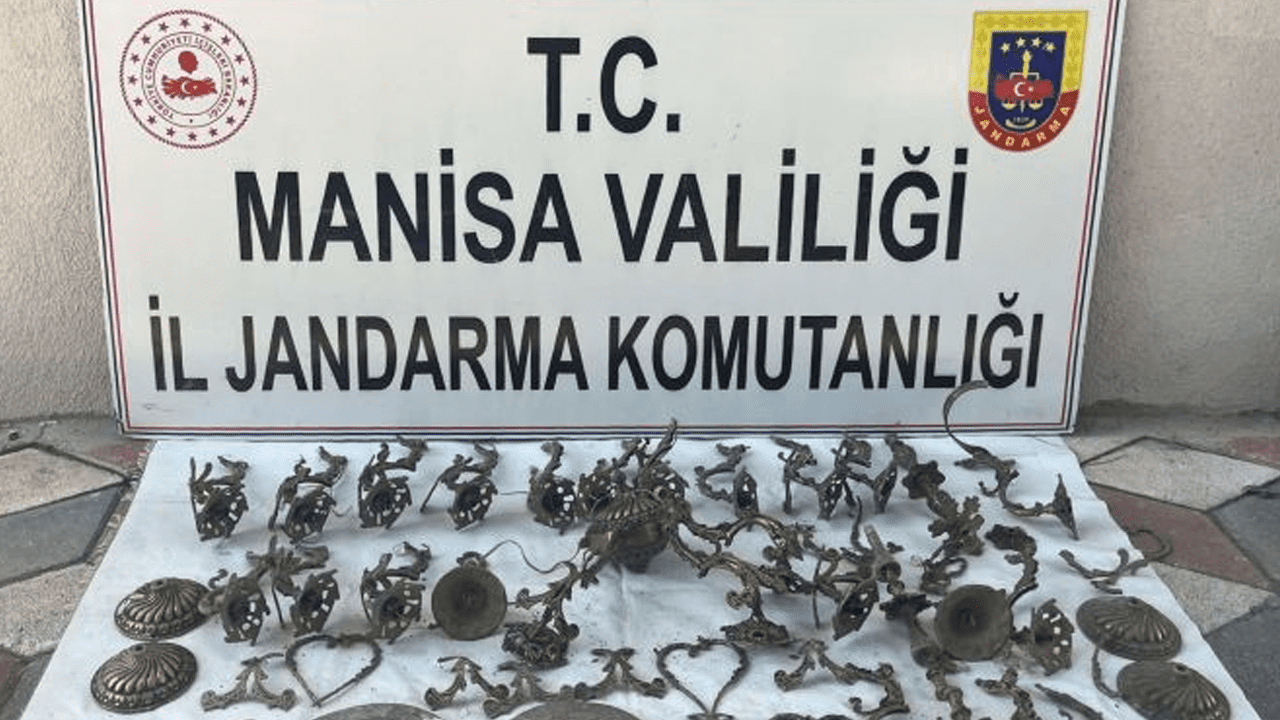 Manisa’da Kaçak Kazı Yapan 10 Şüpheliye Suçüstü