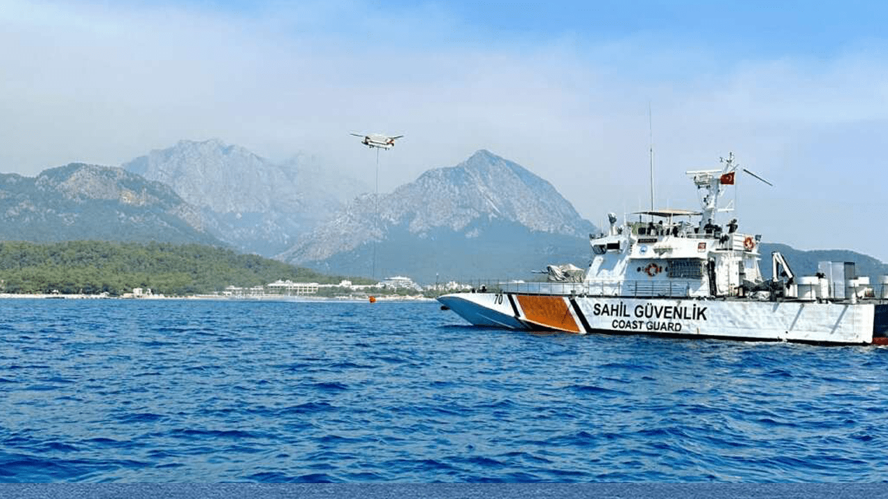 Marmaris Açıklarında Film Gibi Operasyon… Tekneden Çıkanlar Şok Etti!