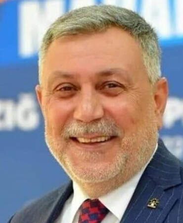 Oğlunun ‘Uyuşturucu’ Görüntüleri Gündem Olmuştu: AKP’de İkinci ‘Pudra Şekeri’ Skandalı İstifa Getirdi
