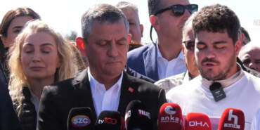 Özgürlük Yürüyüşü Silivri’de Tamamlandı: Gençleri Özgür Özel Karşıladı