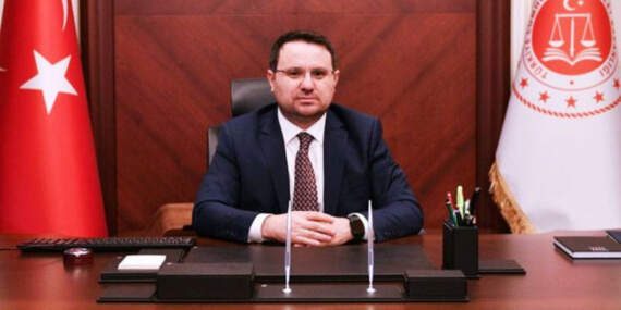 Evinin Önünde Akın Gürlek’i Sordular: Alarma Geçen Polis, 2 Motosikletliyi Gözaltına Aldı