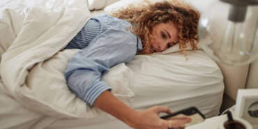 Uyanır Uyanmaz Telefona Bakanlar Dikkat: Uzmanlar Uyardı! Büyük Tehlike Altındasınız