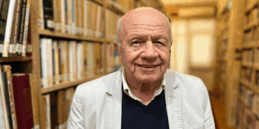 ‘Sarı Hoca’ Olarak Tanınan Akademisyen İsmail Beşikçi Beyin Kanaması Geçirdi! Sağlık Durumu Kritik