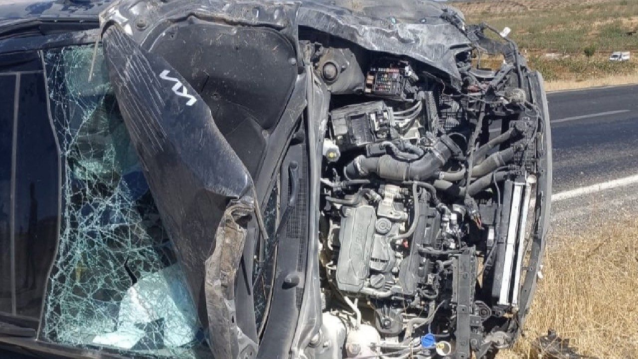 Siirt’te Kontrolden Çıkan Araç Kaza Yaptı: 1 Yaralı