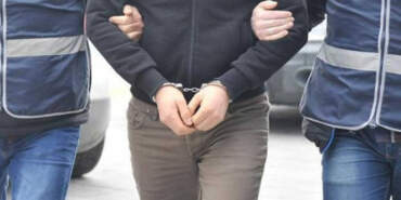 Uyuşturucudan Aranırken Yakalandı, Üzerinden Yine Uyuşturucu Çıktı