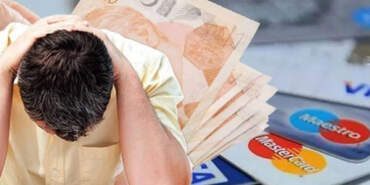 Vatandaşlara Kredi Kartı Darbesi! Borçlar Ödenmez Hale Geldi, Cüzdanlar Borç İçinde Yüzüyor