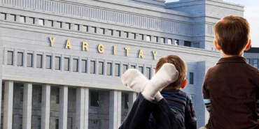 Yargıtay’dan Dikkat Çeken ‘Soyisim’ Kararı: Çocuğa Verilemeyecek