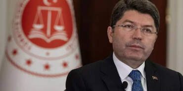 Bakan Tunç’tan CHP Kongresi Kararına İlişkin Açıklama: ‘İki Dava Birbirini Etkileyebilecek Düzeyde’