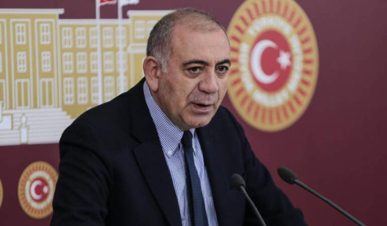 Zehir Zemberek Sözlerle İstifa Etmişti! CHP İstanbul’a Kayyım Olarak Atanan Gürsel Tekin Kimdir? CHP İçin Ne Demişti?