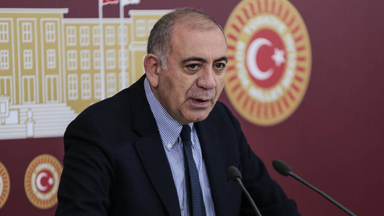 Zehir Zemberek Sözlerle İstifa Etmişti! CHP İstanbul’a Kayyım Olarak Atanan Gürsel Tekin Kimdir? CHP İçin Ne Demişti?