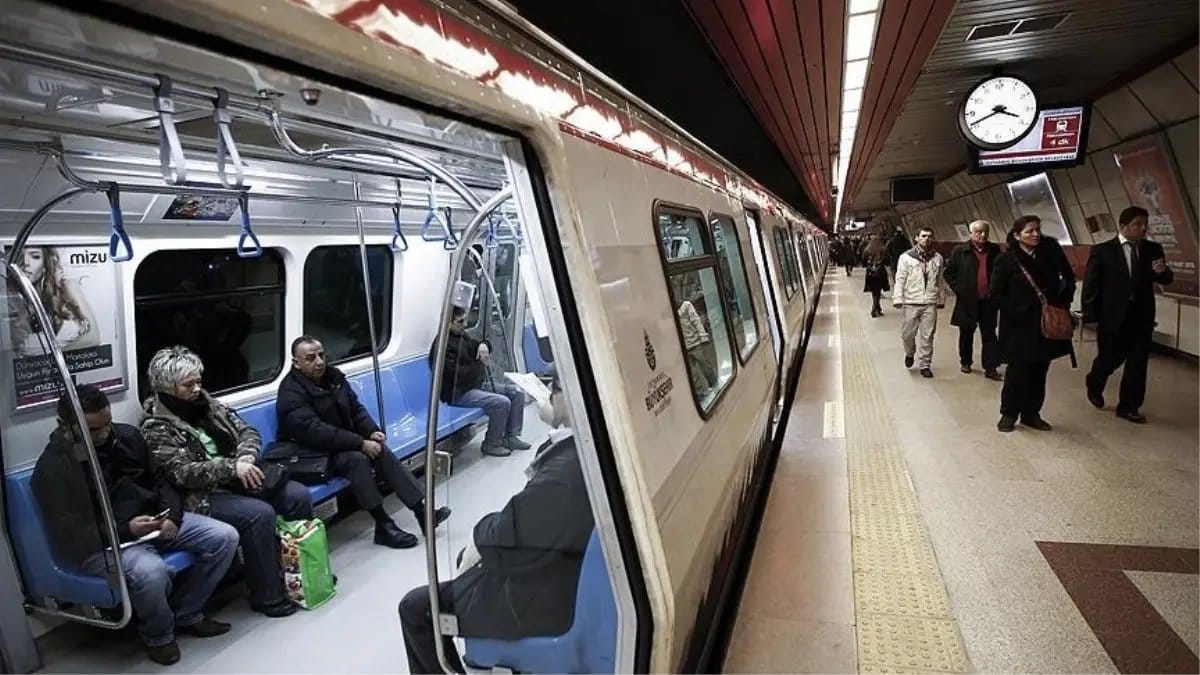 Uraloğlu tarih verdi: Halkalı-İstanbul Havalimanı Metrosu açılıyor
