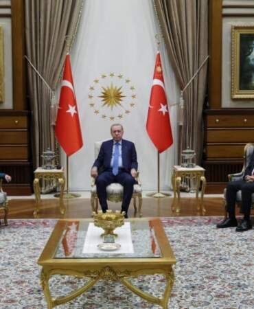 Erdoğan, DEM Parti heyetini makamında kabul etti