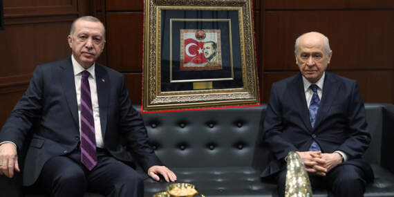 Bahçeli’den Cumhurbaşkanı Erdoğan’a ‘102. Yıl’ Hediyesi