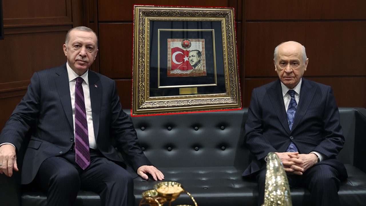 Bahçeli’den Cumhurbaşkanı Erdoğan’a ‘102. Yıl’ Hediyesi