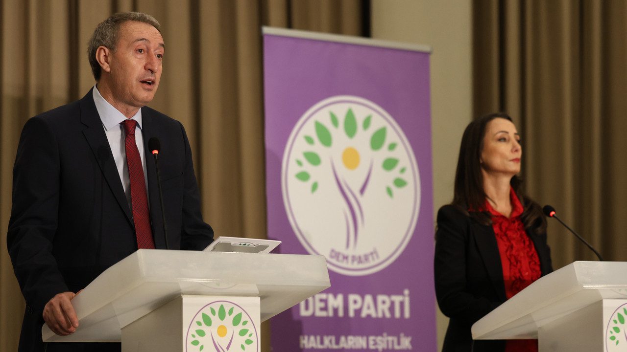 Terör Örgütü PKK’nın Türkiye’den Tamamen Çekilme Kararı Sonrası DEM Parti’den İlk Açıklama