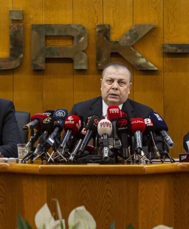 TÜRK-İŞ asgari ücret gündemiyle toplanıyor