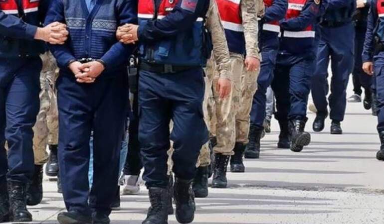 31 ilde FETÖ operasyonu: 50 şüpheli tutuklandı