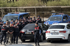 Muğla’da FETÖ’den ihraç edilen 8 kişi yurt dışına kaçarken yakalandı