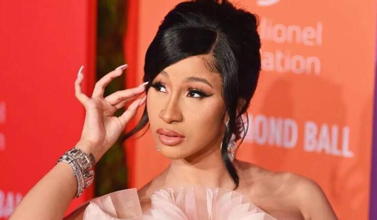 Cardi B: Saçımı 3 aydır yıkamadım