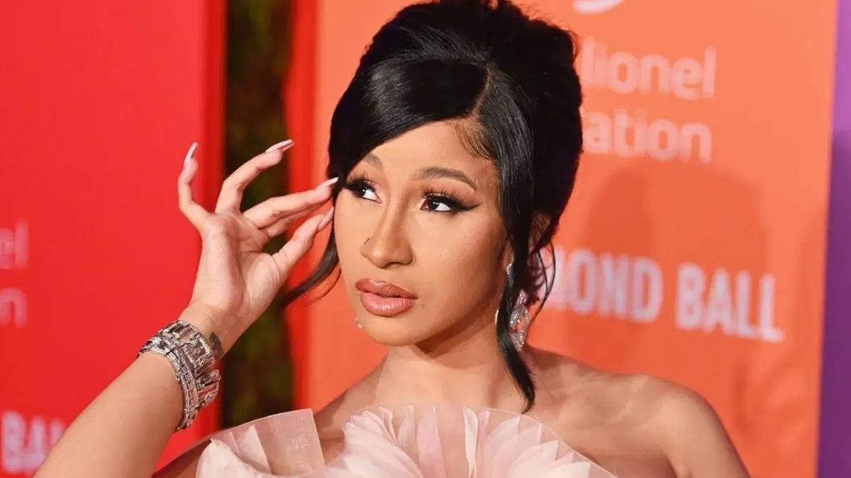 Cardi B: Saçımı 3 aydır yıkamadım