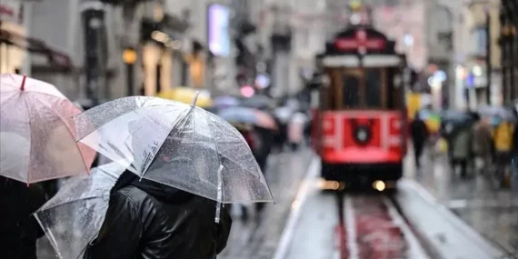 İstanbul yağmura teslim olacak: 6 Kasım’da şemsiyenizi unutmayın!