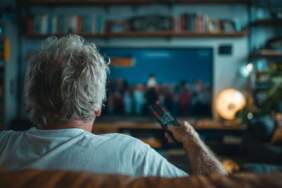 Saatlerce oturmanın beyne etkisi büyük! Alzheimer riskini bile arttırma riski var: Beyni küçültüyor