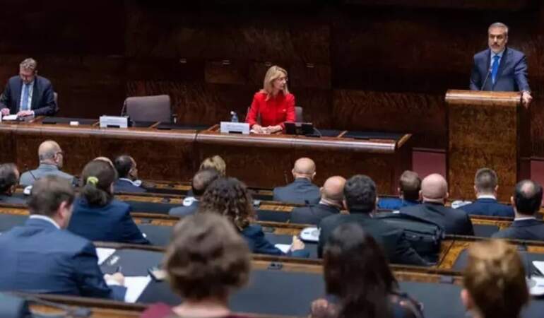 Fidan, Finlandiya parlamentosuna hitap etti: Ziyaret kapsamında temaslarda bulundu