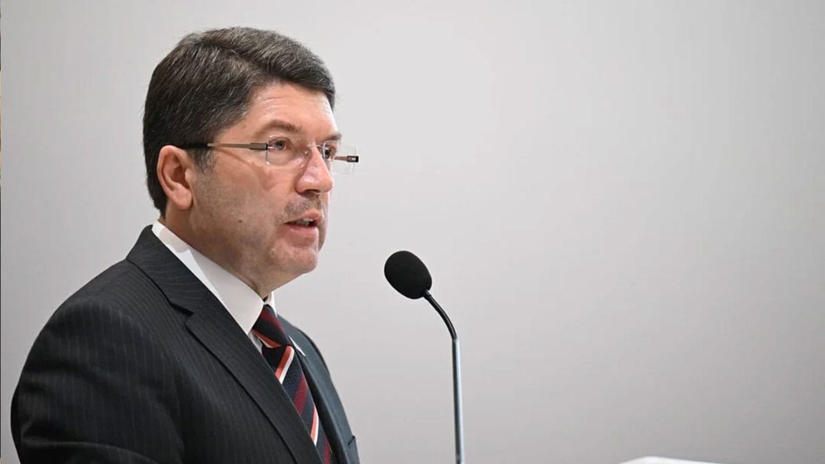 Adalet Bakanı Tunç’tan Özel’in sözlerine cevap: ‘Hiç kimse konumu ne olursa olsun ayrıcalıklı değildir’